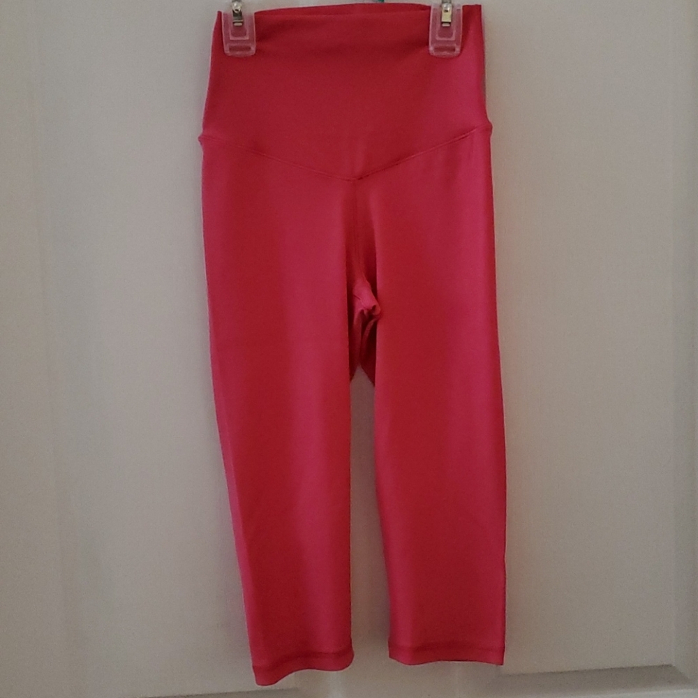 Offline Pink Metalic Knee Length Leggings